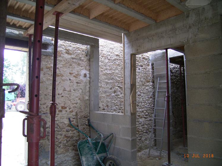 En cours de chantier à l'intérieur 