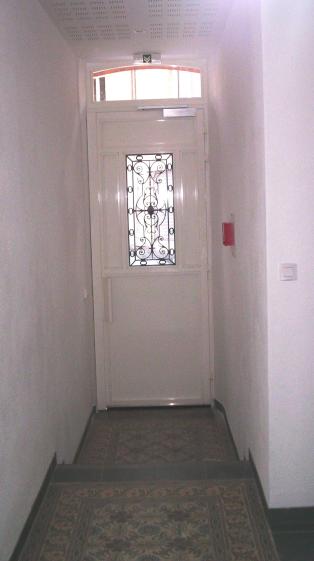Hall d'entrée commun aux 3 appartements - après travaux