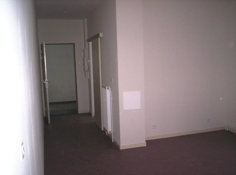Appartement RDC, entrée vers salon  - après travaux