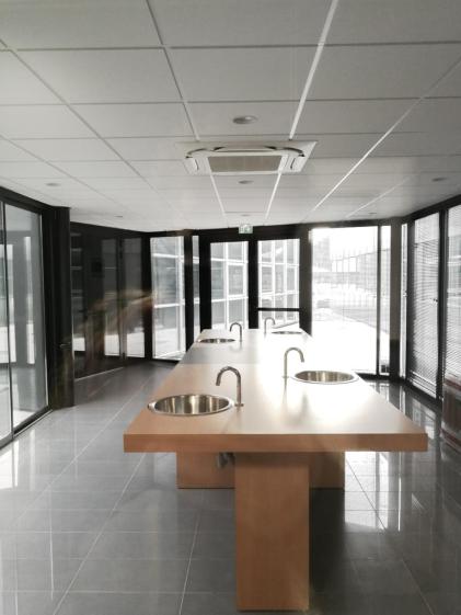 Extension de bureaux et création d'un dégustoir pour la Maison Salin - Salle de 