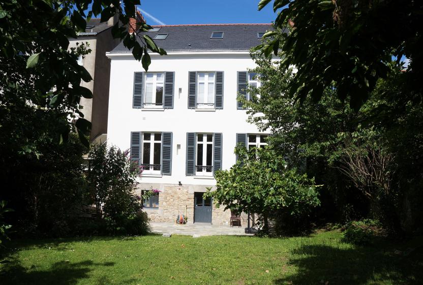 Façade sur jardin