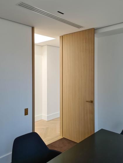 16-vue_interieure_salle_de_reunion_2.jpg