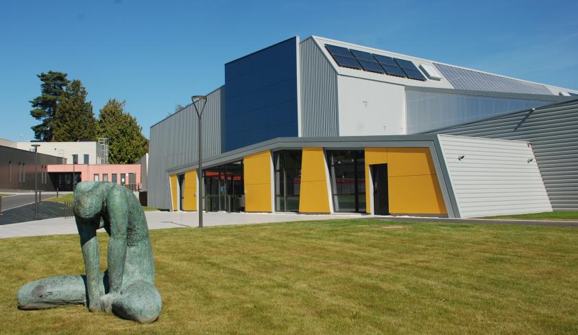 salle_de_sports_ernee_01.jpg