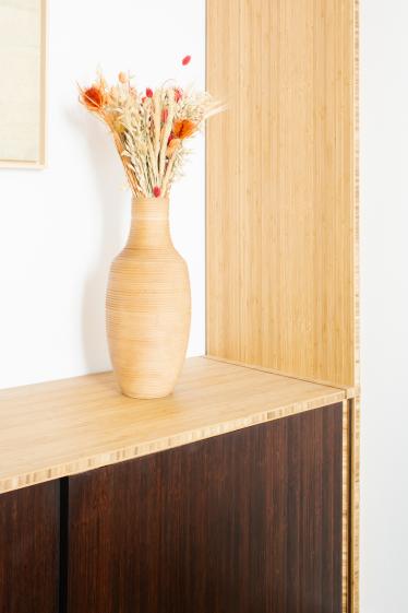 Le meuble sur-mesure d'inspiration japonaise dans le bureau : bambou massif marq