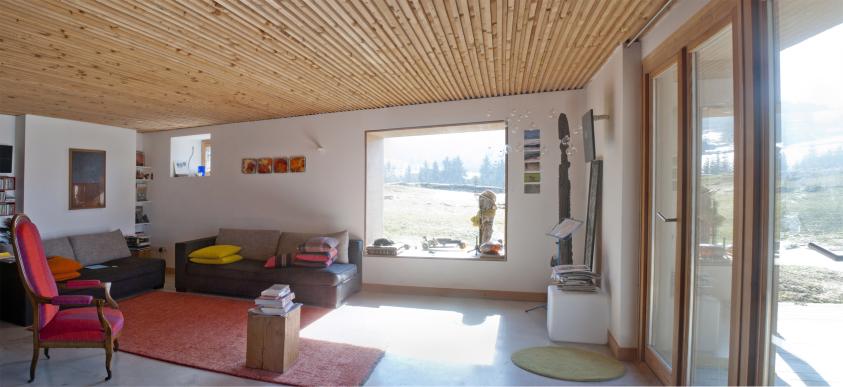 Intérieur, fenêtre-banc