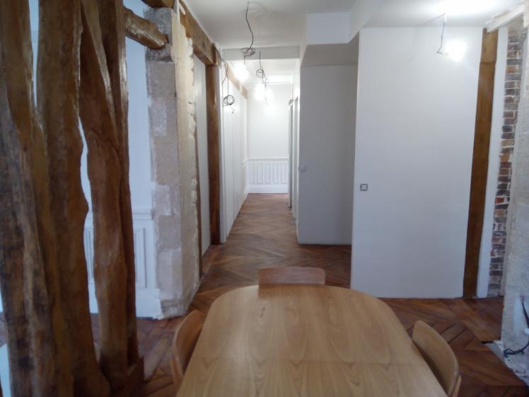Salle a manger / couloir