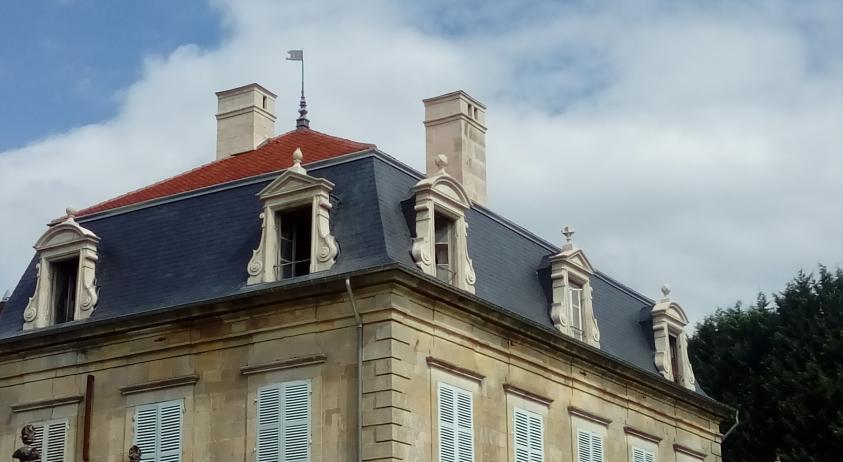 La toiture de l'abbaye après restauration