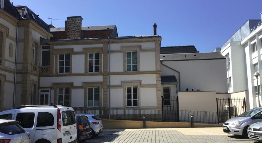 Aménagement d'un parking et d'une rampe PMR