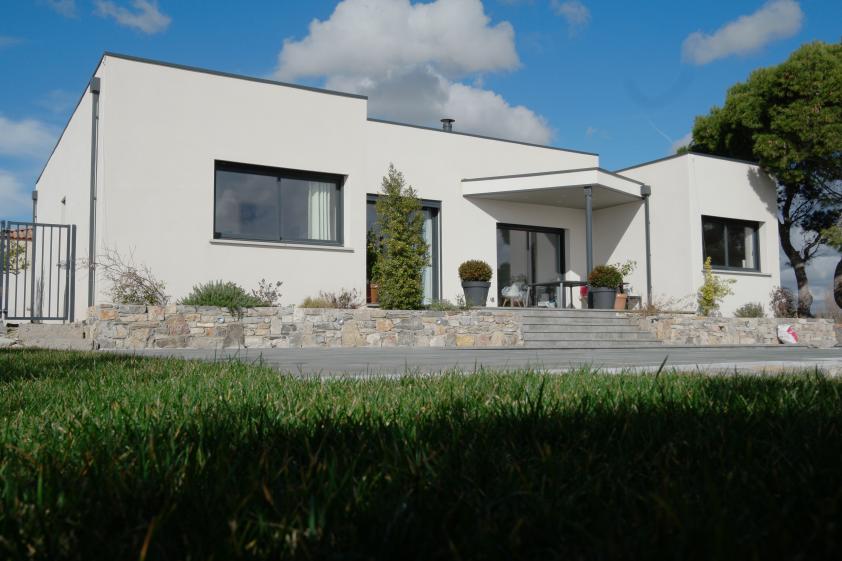 villa carree _ volumes en décalé