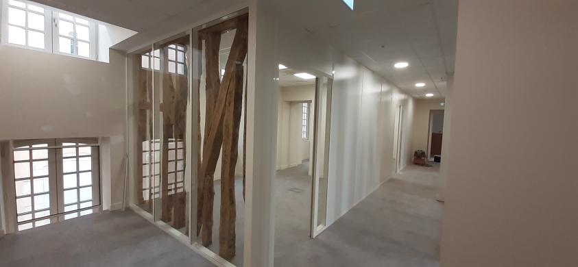 VUE  SUR PLATEAU DE BUREAUX  BATIMENT 3 & 5 RUE CHENIER POUR LE SERVICE DES FINA