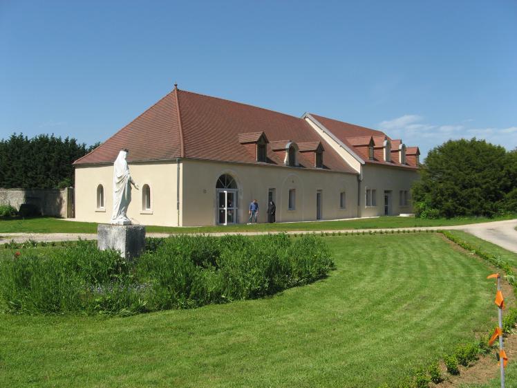 benedictines_facade_laterale_est_6.jpg
