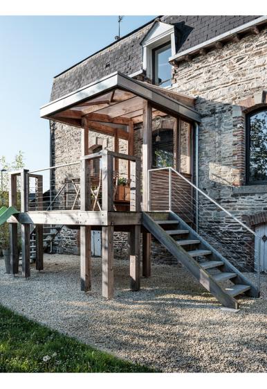05-jd-architecture-janze-bretagne-rennes-extension-terrasse-bois-jardin-ecologiq