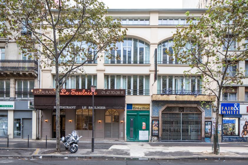 La façade sur boulevard chantier en cours