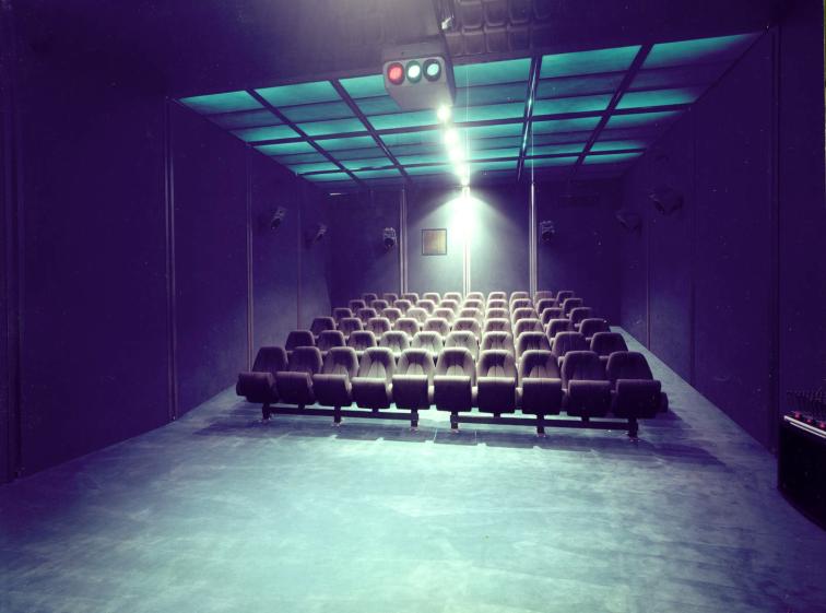SALLE MULTIMEDIA DEMONTABLE INTERIEUR