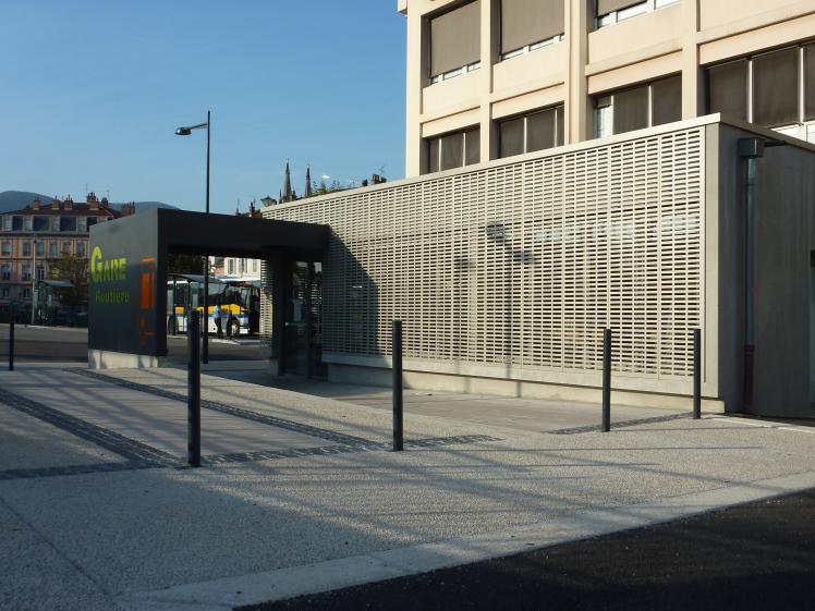 ENTREE ACCUEIL GARE ROUTIERE