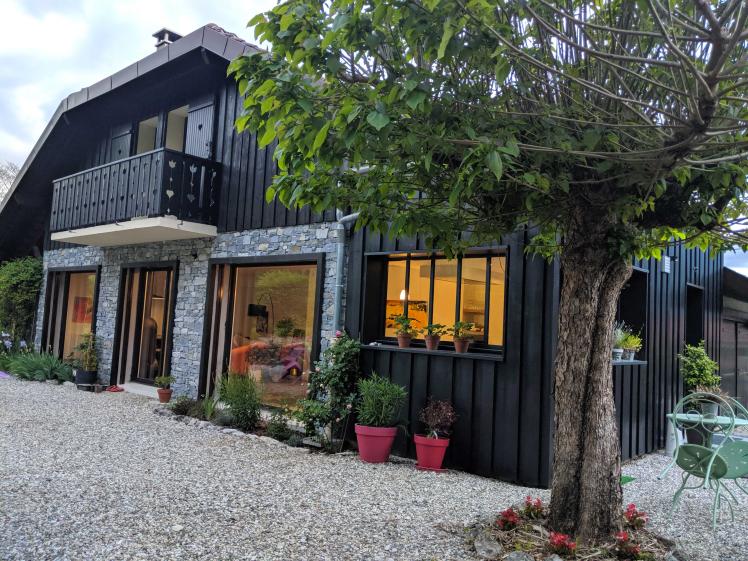 LA MAISON DU LAC