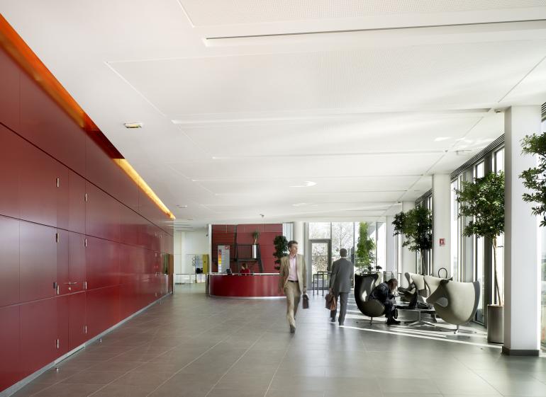 MGAU / Bureaux à Lille - Le hall principal / M.Denancé (c)