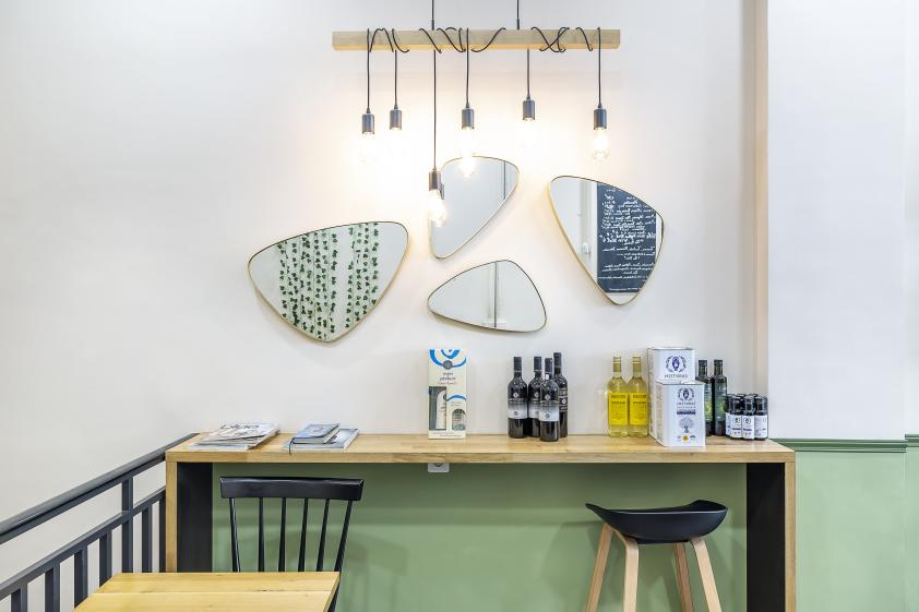 Aménagement d'un espace de restauration - Meli - bar en bois