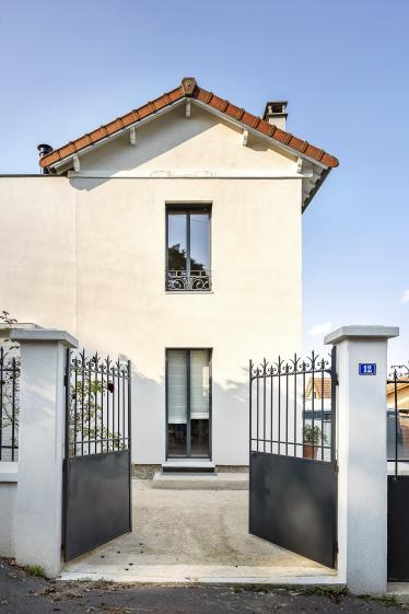 Extension sur deux niveau d'une maison - Entrée garage