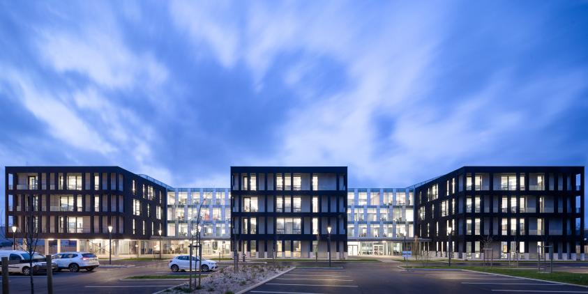 2002-bureaux_naonys-topos_architectes-st-herblain-f.dantart-non_libre_de_droits-