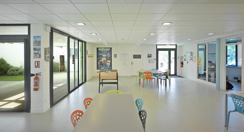 vaux_espacejeunes0008_copie.jpg