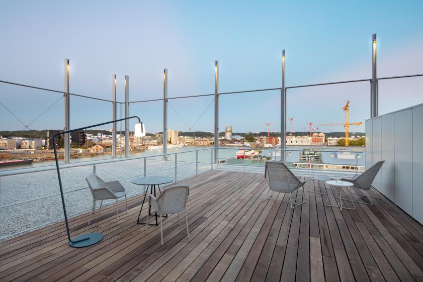 aakingkong-dock_g6_photo_arthur_pequin_13-r6-terrasse_privative_suite.jpg
