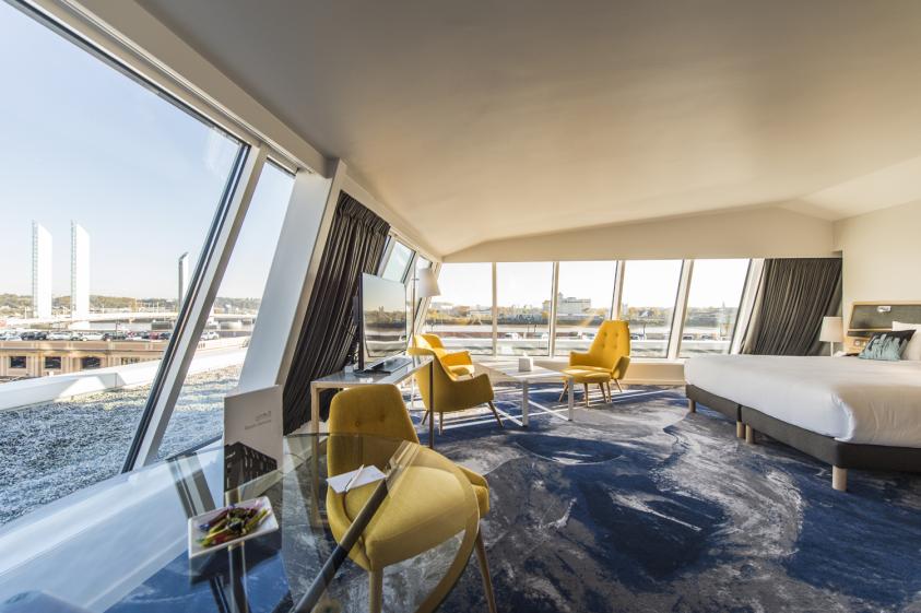 aakingkong-bordeaux-seekoo-int-suite1-lw_00155r.jpg