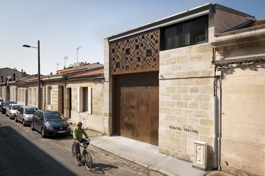 Façade sur la rue