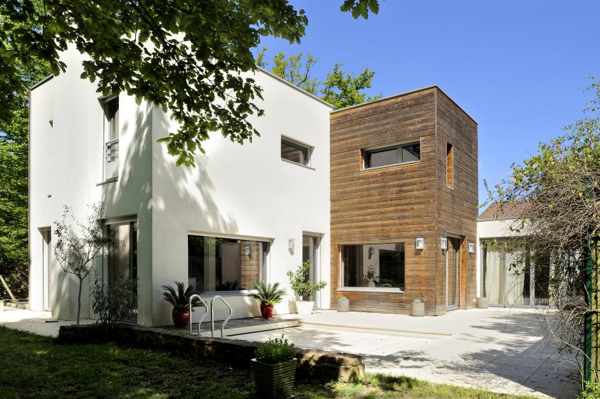 Façade Est sur piscine