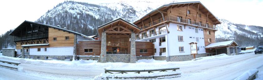 panoramique_3_cote_rue_dec_08.jpg