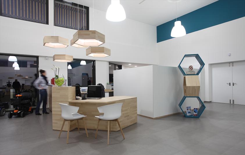 Détail banque et luminaires