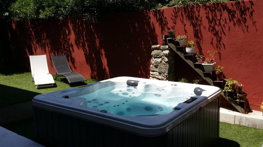 Villa P Coin jacuzzi