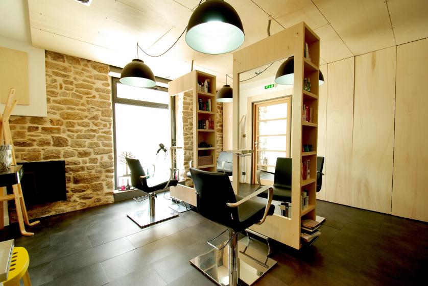 Salon de coiffure à Plougoumelen
