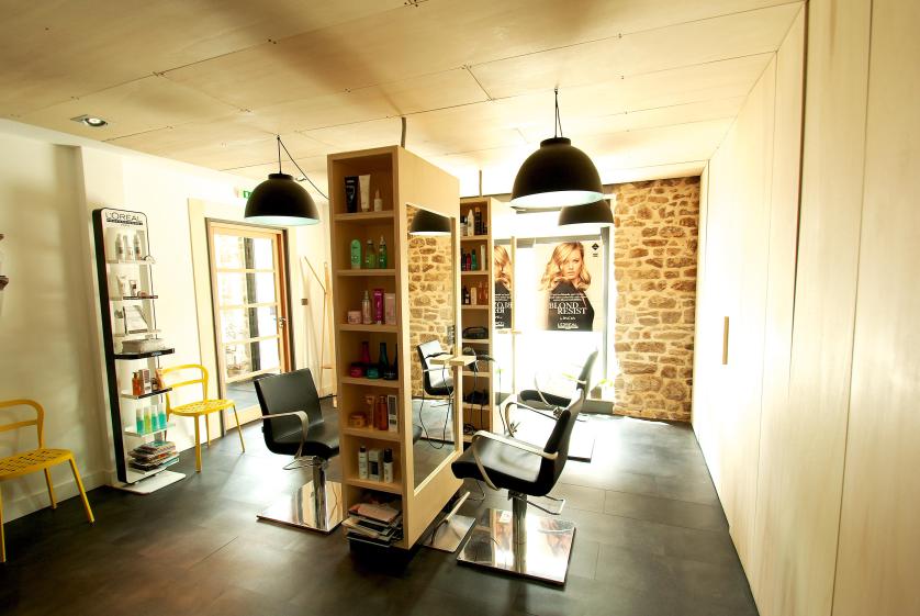 Salon de coiffure à Plougoumelen