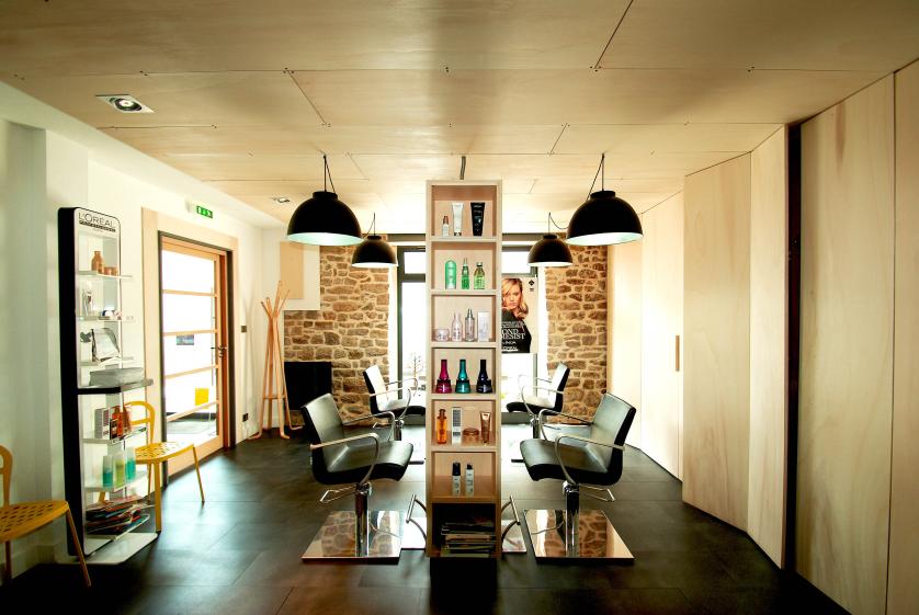 Salon de coiffure à Plougoumelen