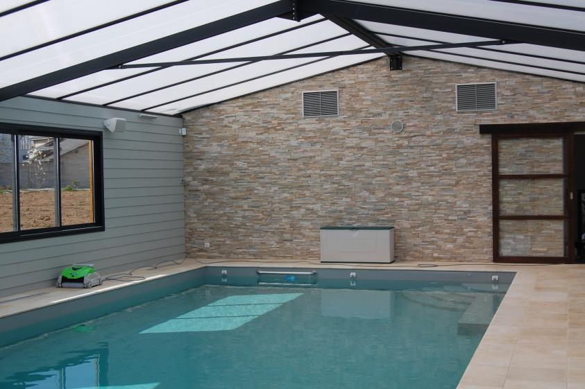 piscine intégrée à la maison