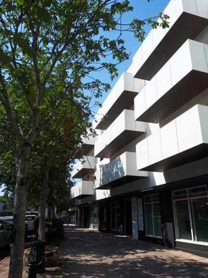 le_bourg_balcons_03.jpg