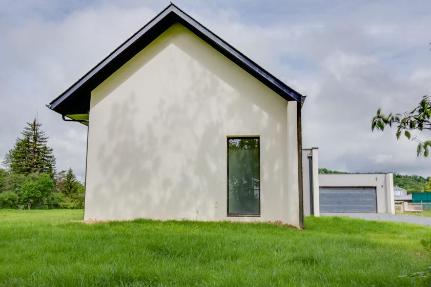 Construction d'une maison individuelle en secteur classé béarnais à LASSEUBE