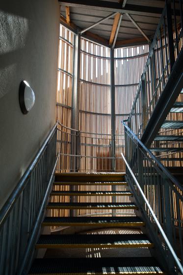 NOUVELLE CAGE D'ESCALIER 01