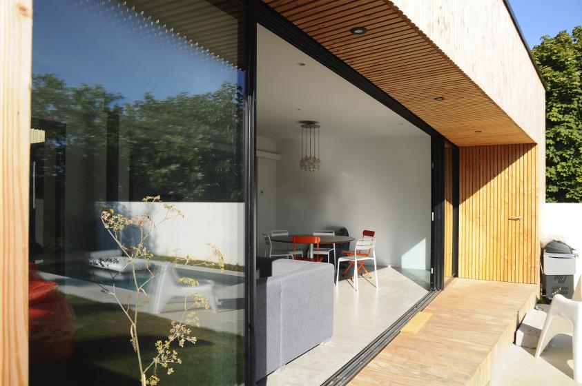 esperluete_facade_sur_jardin_2.jpg