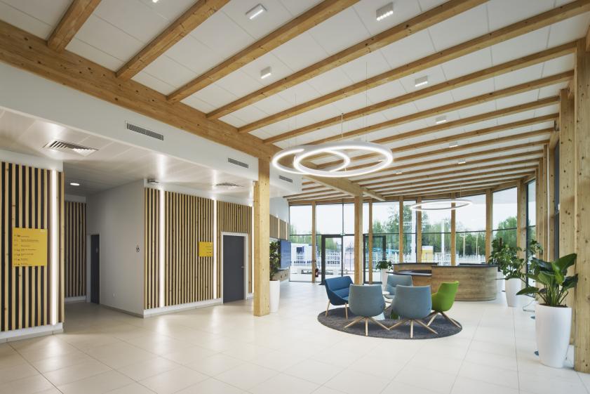 4_campus_formation_sncf_hall_ccamille_gharbi.jpg