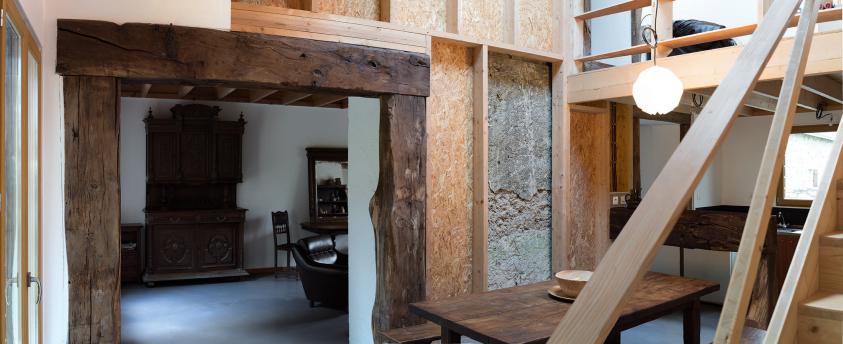 12_int_angle_escalier_vers_existant_moyenne.jpg