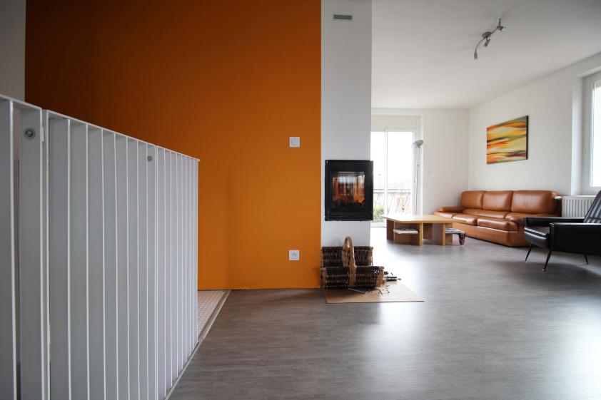 Choix d'un coloris "hot mustard", très 60's, en échos avec le style marqué de la