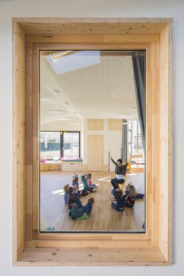 Ecole maternelle à Duerne 
