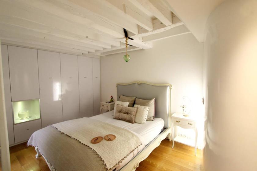 Rénovation complète d'un appartement dans le Marais à Paris - Chambre