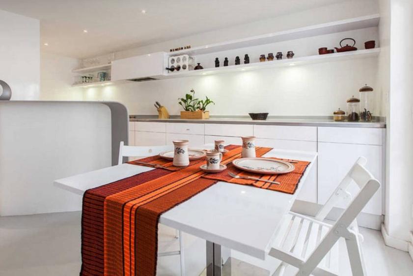 Rénovation complète d'un appartement dans le Marais à Paris - Salle à manger