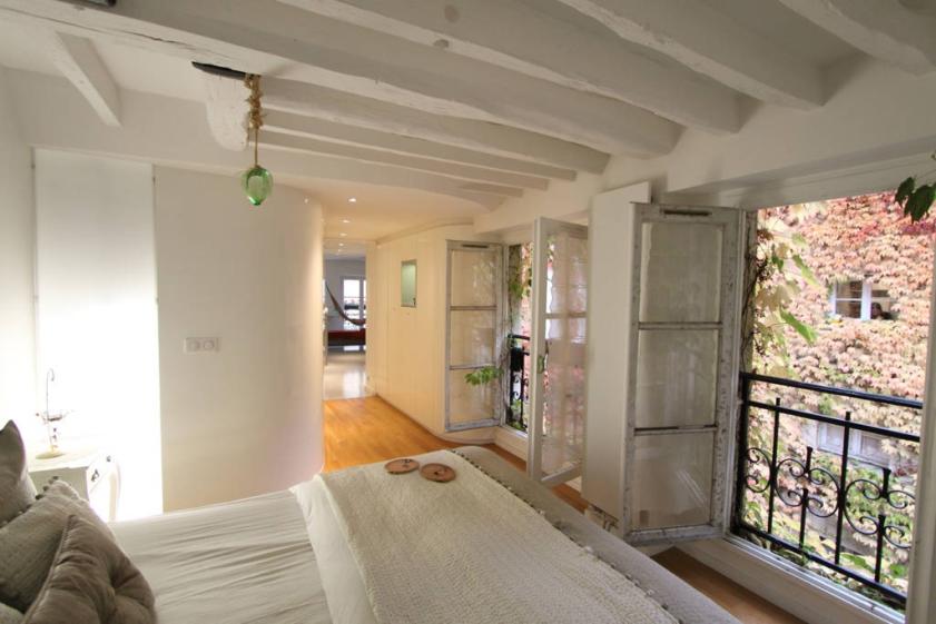 Rénovation complète d'un appartement dans le Marais à Paris - Chambre