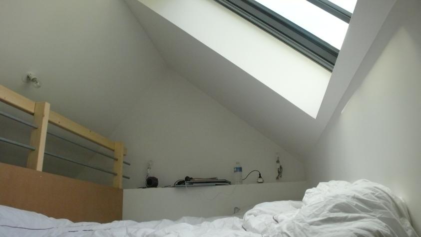 une des 2 mezzanine sous son chassis de toiture en acier