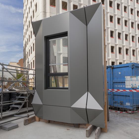 Spectaculaire ré-architecture de bureaux à Paris 13ème - pose des nouveaux modul