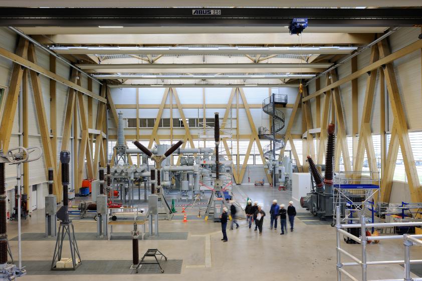 Centre de formation national RTE à Meyzieu - Archigroup Architectes - halle des 
